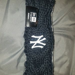 Yankee head band/ear cover